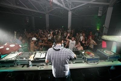 Brian Ffar playing to a packed dance floor